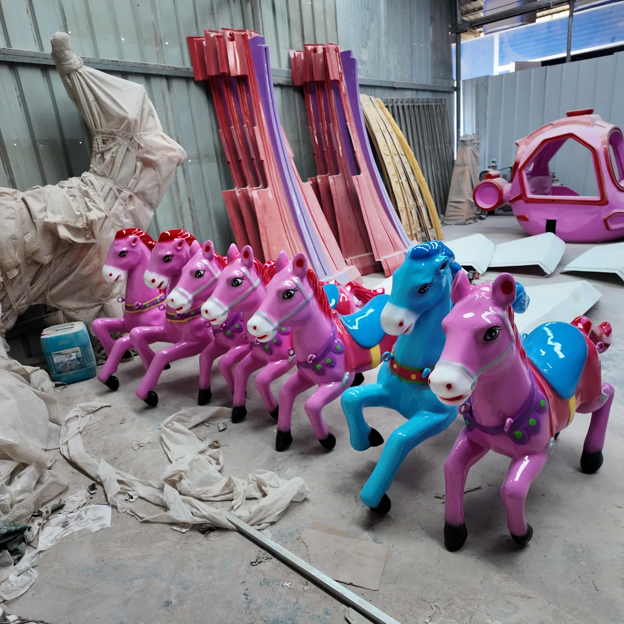 Painted and baked: a My-Little-Pony themed set waiting for assembly. Colors are matched to the customer’s theme before painting starts.