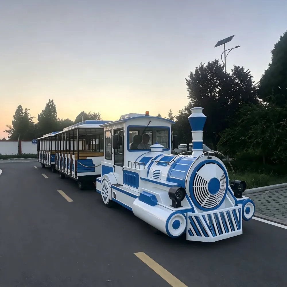 72-seat electric trackless sightseeing train on test before packing