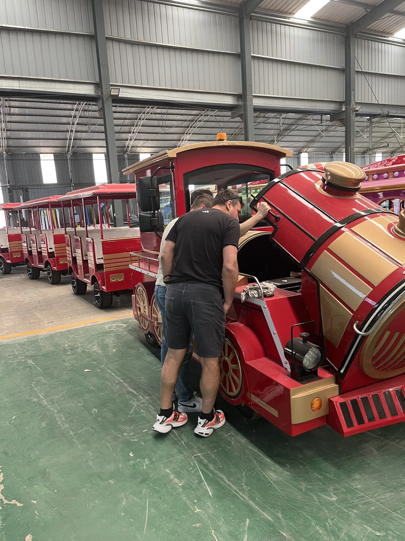 US client factory audit and ride ordering — XL Amusement Ride amusement ride manufacturer (photo 8)