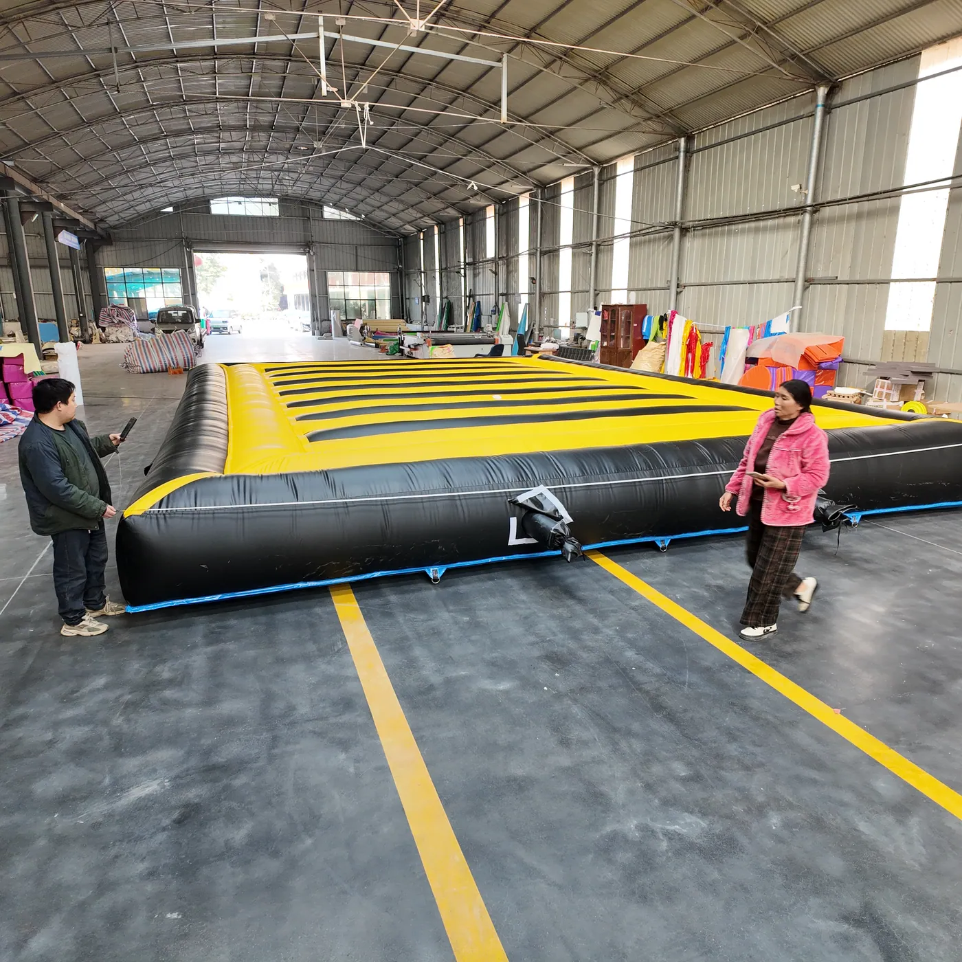 Hong Kong, China client inspection and acceptance — XL Amusement Ride amusement ride manufacturer (photo 12)