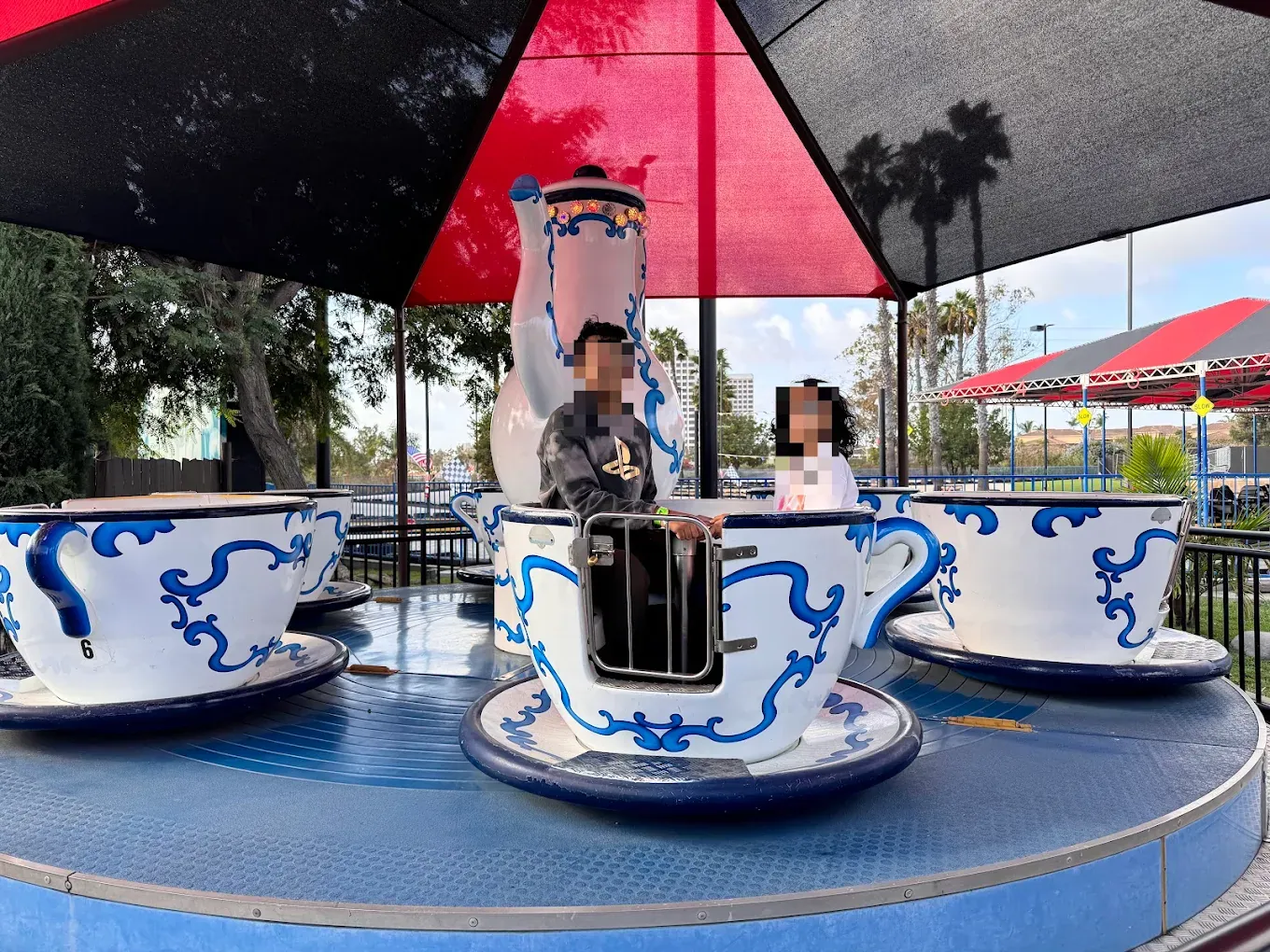 Client site — delivered amusement rides in operation — XL Amusement Ride amusement ride manufacturer (photo 33)