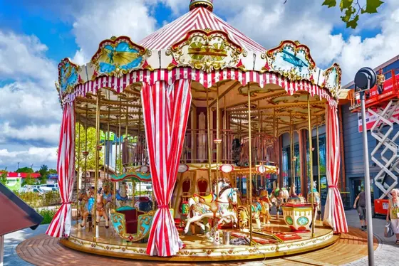 Carousel10m50 seats amusement ride — photo 3 by XL Rides factory
