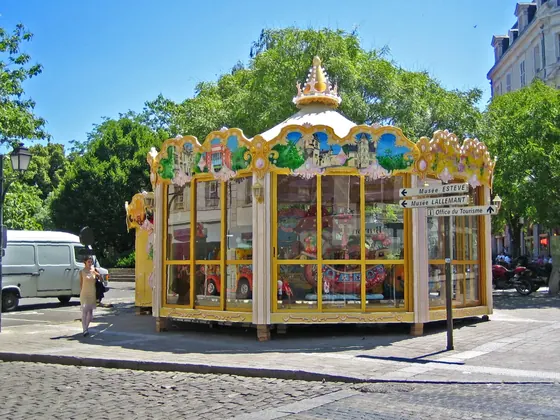 KIDDIE CAROUSELS amusement ride for sale — manufactured by XL Rides (Henan Xinlong Amusement Equipment Co., Ltd.)