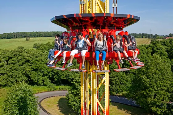 Drop-28m amusement ride — photo 4 by XL Amusement Ride factory