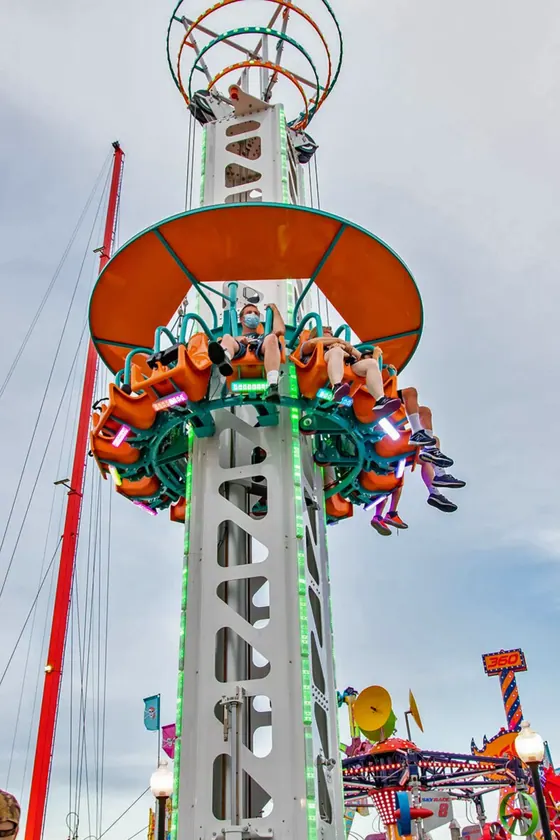 Drop Tower 12 Seats 13.5 m amusement ride — photo 3 by XL Amusement Ride factory
