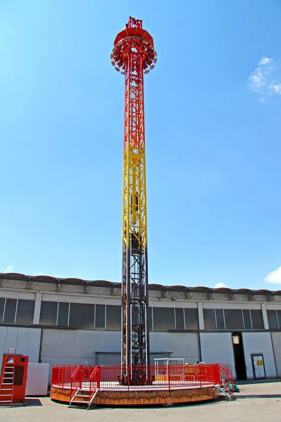 Drop Tower 38 Meters High amusement ride — photo 4 by XL Amusement Ride factory