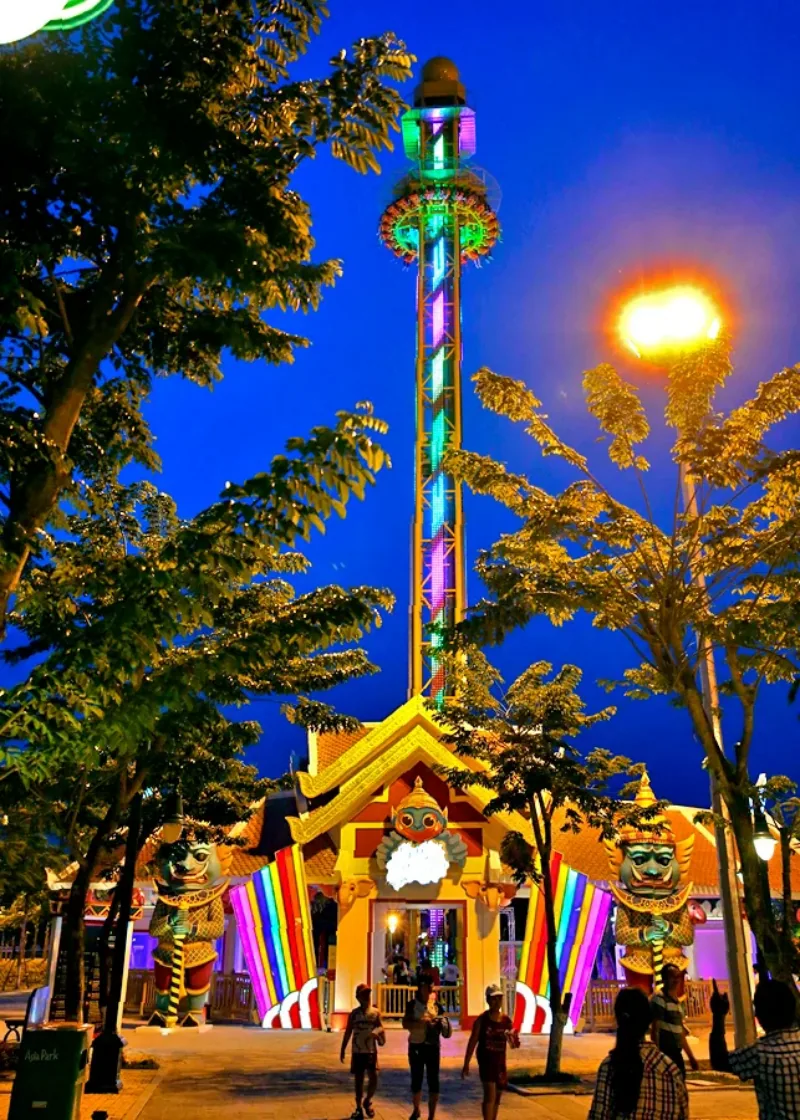 DROP TOWER 47METERSHIGH — Drop Tower Rides ride for sale from XL Rides amusement ride manufacturer, China