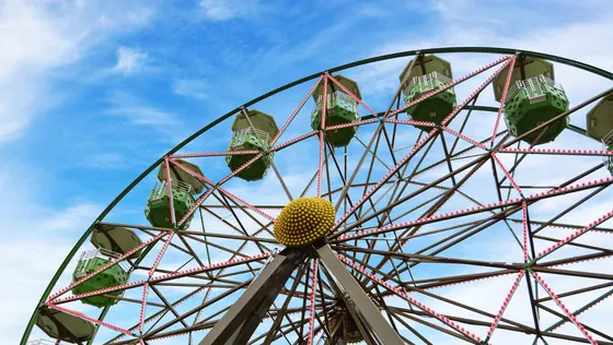 FERRIS WHEEL 20M amusement ride for sale — manufactured by XL Rides (Henan Xinlong Amusement Equipment Co., Ltd.)