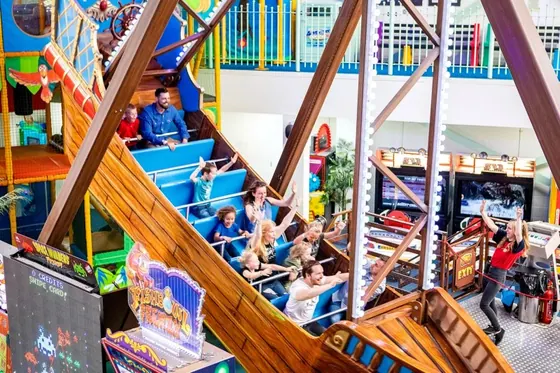 Pirate Ship Medium amusement ride — photo 5 by XL Amusement Ride factory