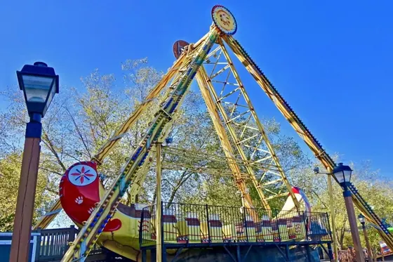 Pirate Ship amusement ride — photo 4 by XL Amusement Ride factory