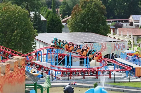 Family launch amusement ride — photo 3 by XL Amusement Ride factory