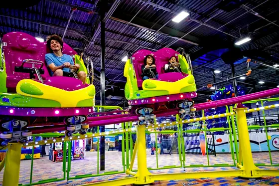 Spinning Coaster 2.0 amusement ride — photo 4 by XL Amusement Ride factory