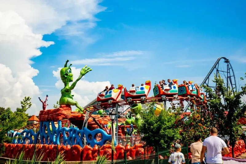 TRIANGLE COASTER — Roller Coaster Rides ride for sale from XL Rides amusement ride manufacturer, China
