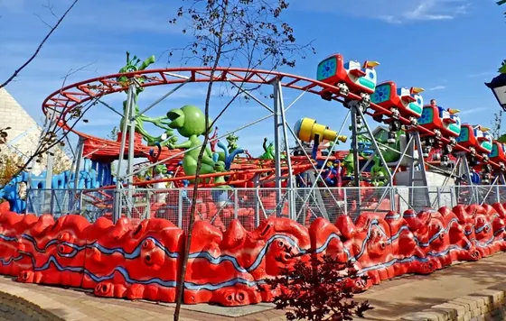 Triangle Coaster amusement ride — photo 4 by XL Amusement Ride factory
