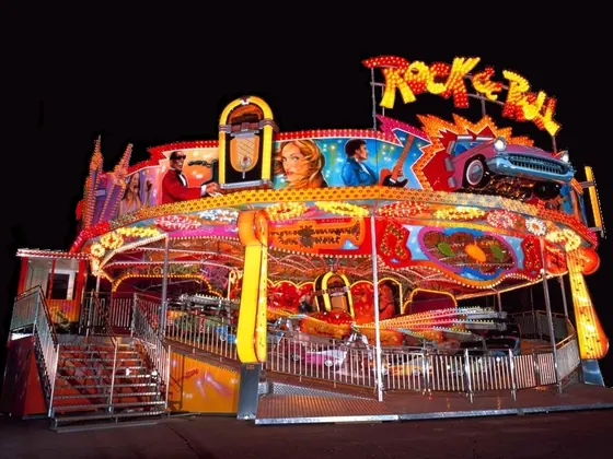 Flying Bobs amusement ride — photo 5 by XL Rides factory