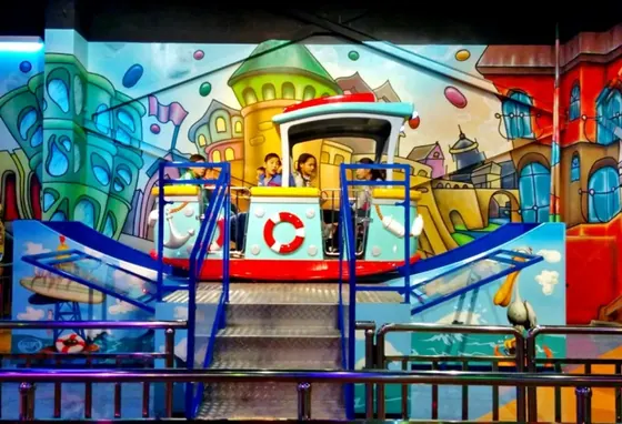 Mini Twist Boat amusement ride — photo 6 by XL Amusement Ride factory