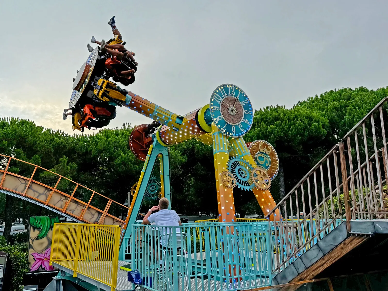 MINIDANCEPARTY8-360° — Brinquedos Giratórios ride for sale from XL Rides amusement ride manufacturer, China