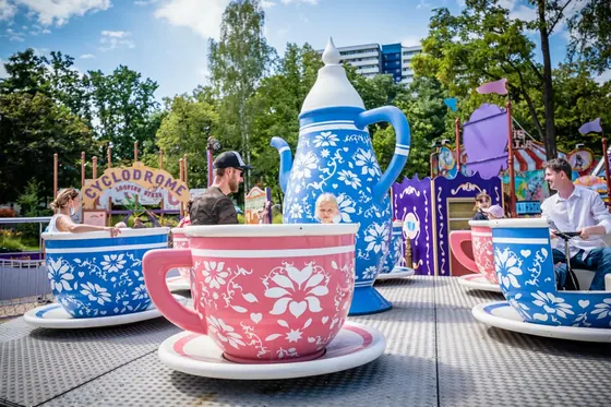 TEA CUPS 6M amusement ride — photo 5 by XL Rides factory