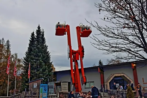 Time Machine amusement ride — photo 6 by XL Amusement Ride factory