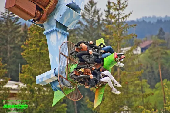 TOWER PLANES amusement ride for sale — manufactured by XL Rides (Henan Xinlong Amusement Equipment Co., Ltd.)