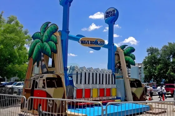 Wave rider (STANDING) amusement ride for sale — manufactured by XL Rides (Henan Xinlong Amusement Equipment Co., Ltd.)