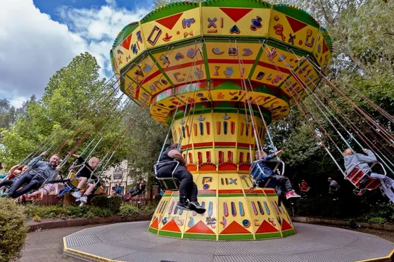 Flying Chair 2 amusement ride — photo 4 by XL Rides factory