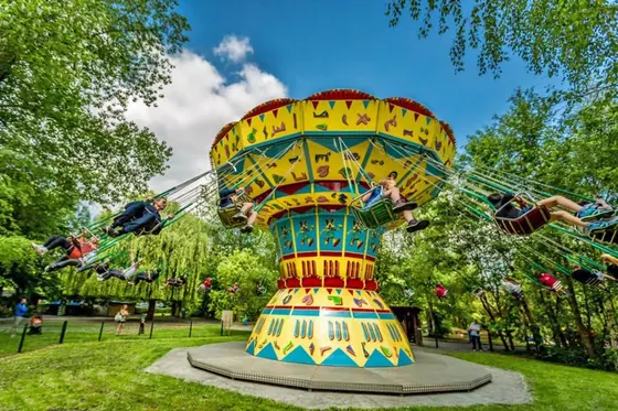 Flying Chair 2 amusement ride — photo 5 by XL Rides factory