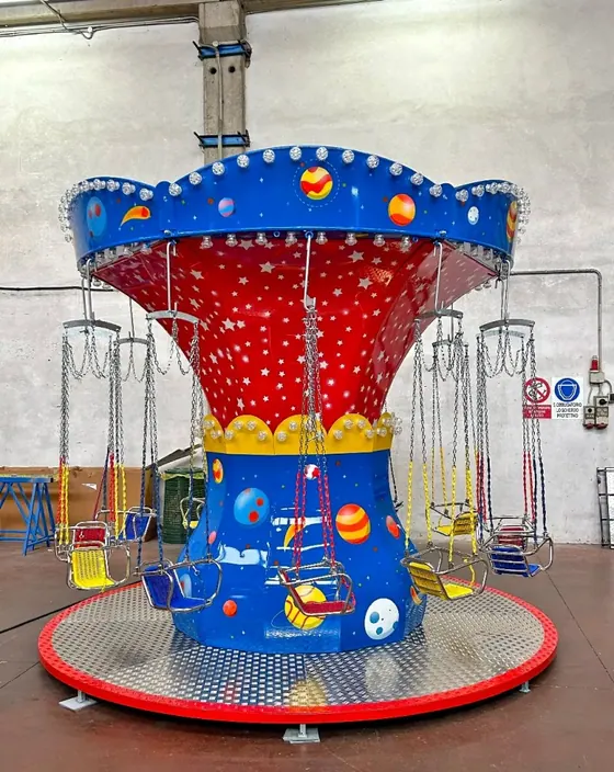 Flying Chair 5 amusement ride — photo 3 by XL Rides factory