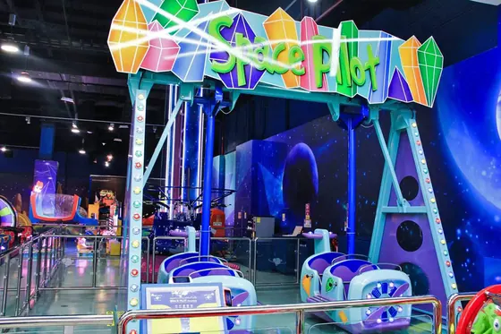 Flying School amusement ride — photo 5 by XL Amusement Ride factory