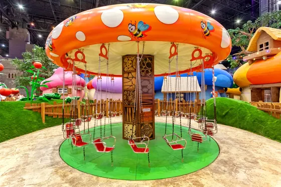 Toy Swinger amusement ride — photo 6 by XL Rides factory