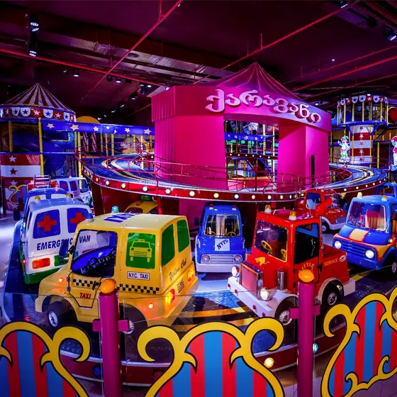 Tour de Paris amusement ride — photo 4 by XL Amusement Ride factory