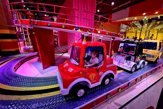 Tour de Paris amusement ride — photo 5 by XL Amusement Ride factory
